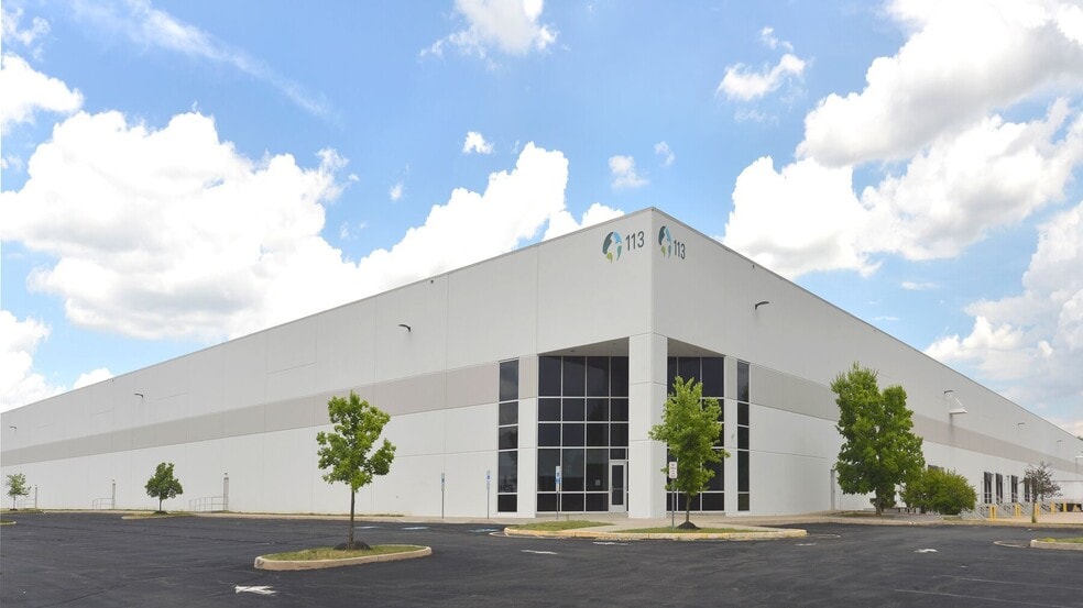 113 Interstate Blvd, Monroe Township, NJ à louer - Photo du bâtiment - Image 1 de 2