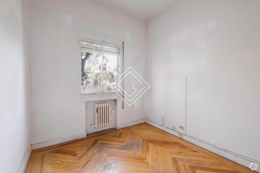 Bureau dans Madrid, Madrid à vendre - Photo du bâtiment - Image 2 de 3