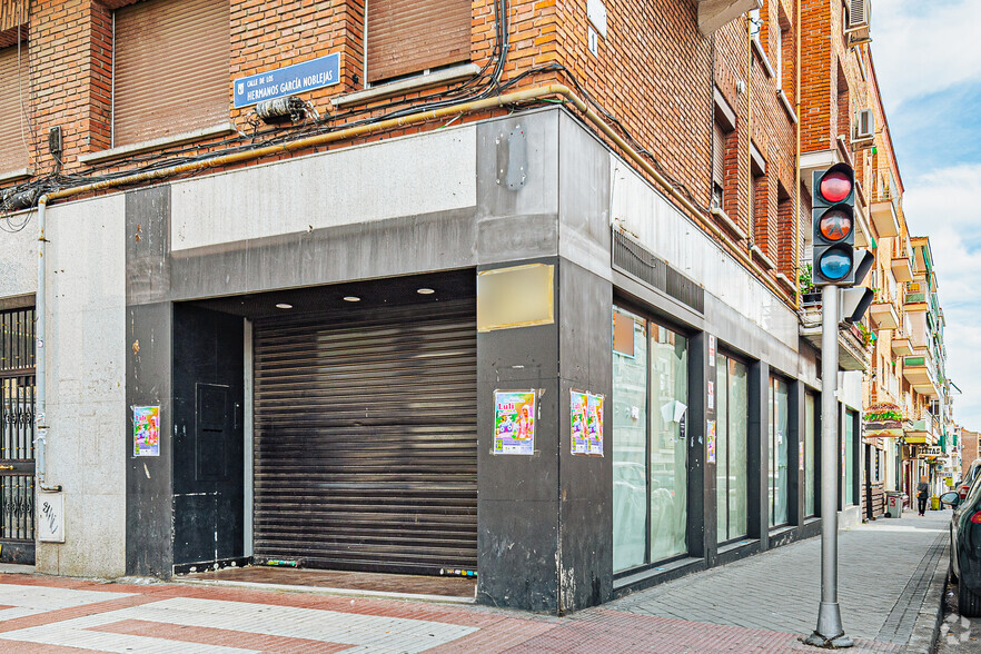 Calle Hermanos García Noblejas, 13, Madrid, Madrid for lease - Building Photo - Image 1 of 4