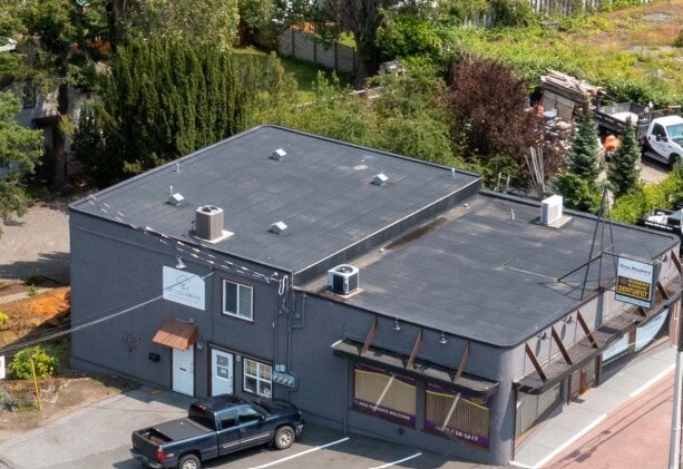 4085 Quadra St, Victoria, BC for lease Primary Photo- Image 1 of 2