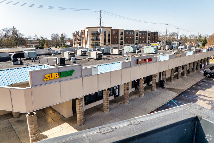 2620-2627 W Michigan Ave, Kalamazoo, MI à louer - Photo du bâtiment - Image 3 de 6