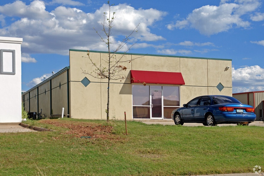 14816 Bristol Park Blvd, Edmond, OK for sale - Building Photo - Image 3 of 6