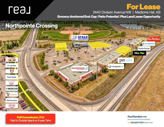 Plus de détails pour 2440 Division Ave NW, Medicine Hat, AB - Commerce de détail à louer