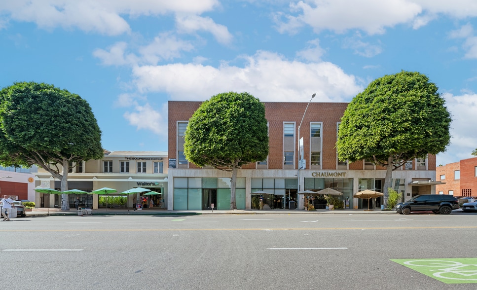 139 S Beverly Dr, Beverly Hills, CA à louer - Photo du bâtiment - Image 1 de 5