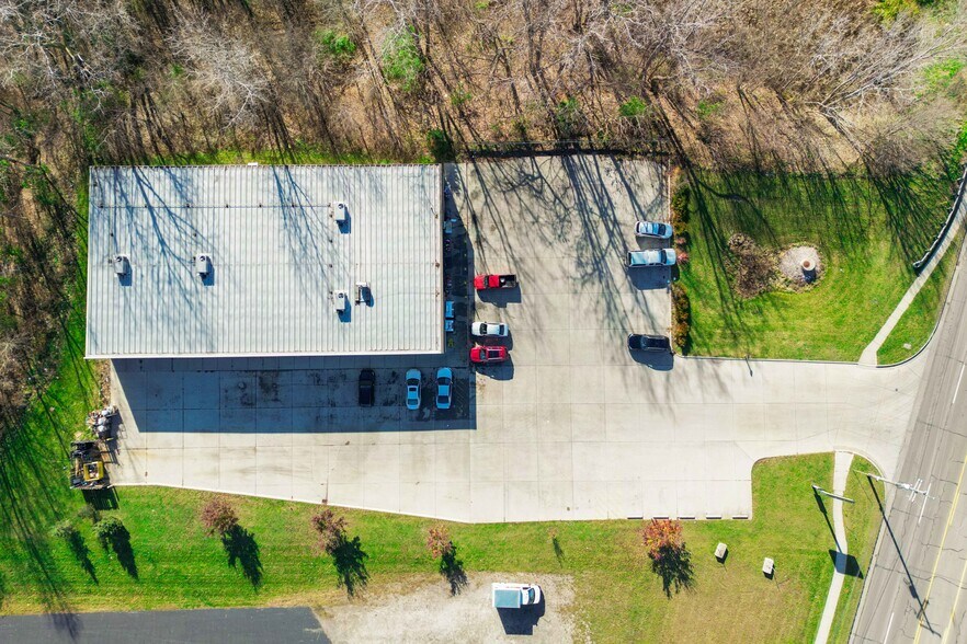 STNL Portfolio: Dollar General portefeuille de 2 propriétés à vendre sur LoopNet.ca - Photo du bâtiment - Image 2 de 24