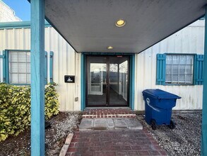 528 S 8th St, Fernandina Beach, FL à louer Photo intérieure- Image 2 de 21