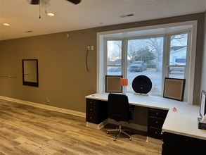 1748 Lewisburg Pike SW, Franklin, TN for lease Interior Photo- Image 1 of 5