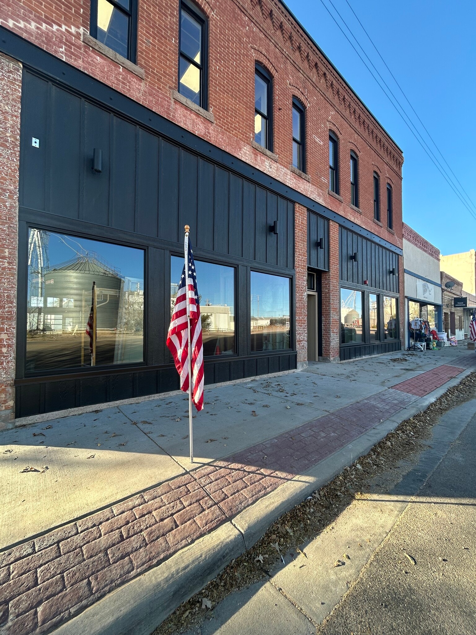 122 Oak Ave, Eaton, CO for lease Building Photo- Image 1 of 9