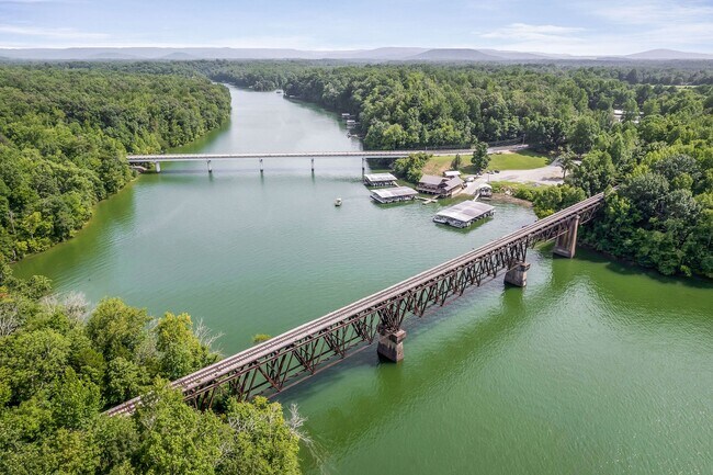 More details for 1967 Rock Island Rd, Rock Island, TN - Specialty for Sale