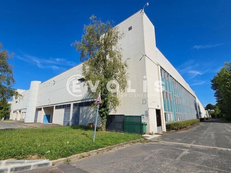 Bureau dans Vitry-sur-Seine à vendre - Photo du bâtiment - Image 1 de 9
