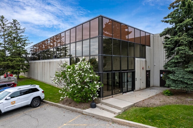 More details for 8 Edvac Dr, Brampton, ON - Industrial for Lease