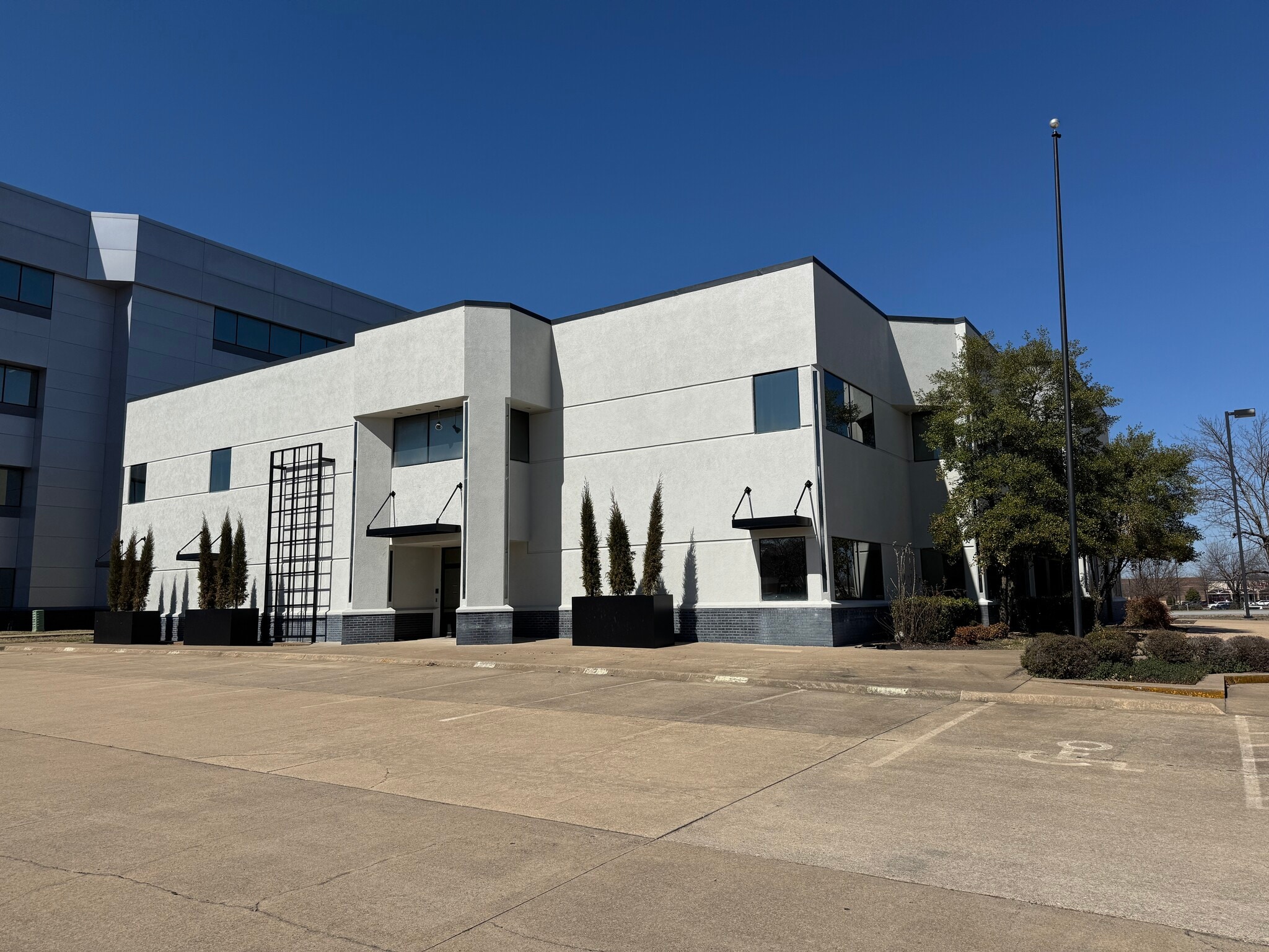 302 Millsap Rd, Fayetteville, AR for lease Building Photo- Image 1 of 6