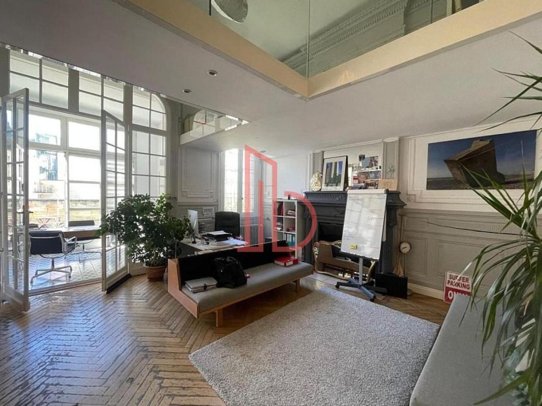 Office in Bordeaux for sale Interior Photo- Image 1 of 6