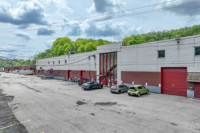 More details for 1020-1060 Saw Mill Run Blvd W, Pittsburgh, PA - Industrial for Sale