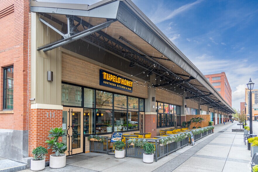 125-225 W Station Square Dr, Pittsburgh, PA for lease - Primary Photo - Image 1 of 9