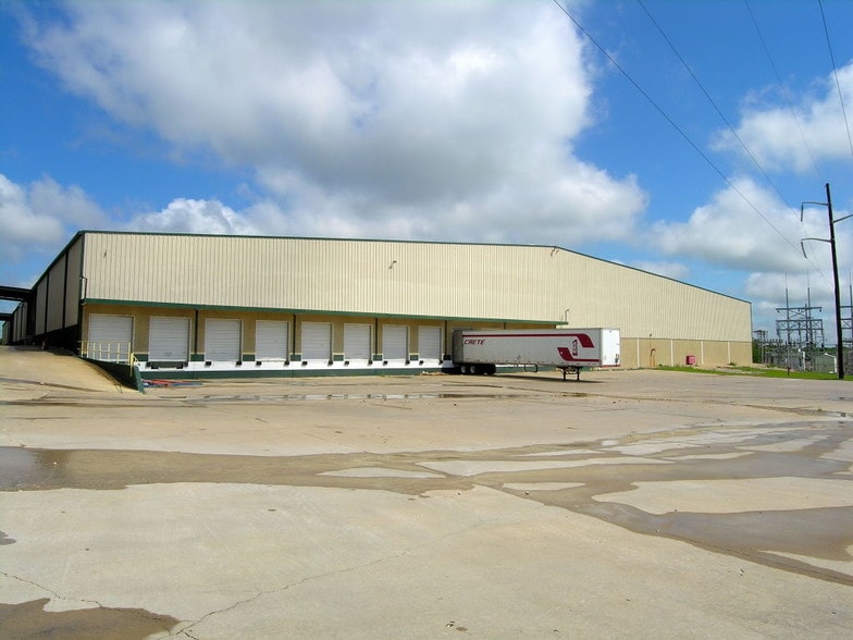 1700 South I-45, Corsicana, TX for lease - Primary Photo - Image 1 of 17