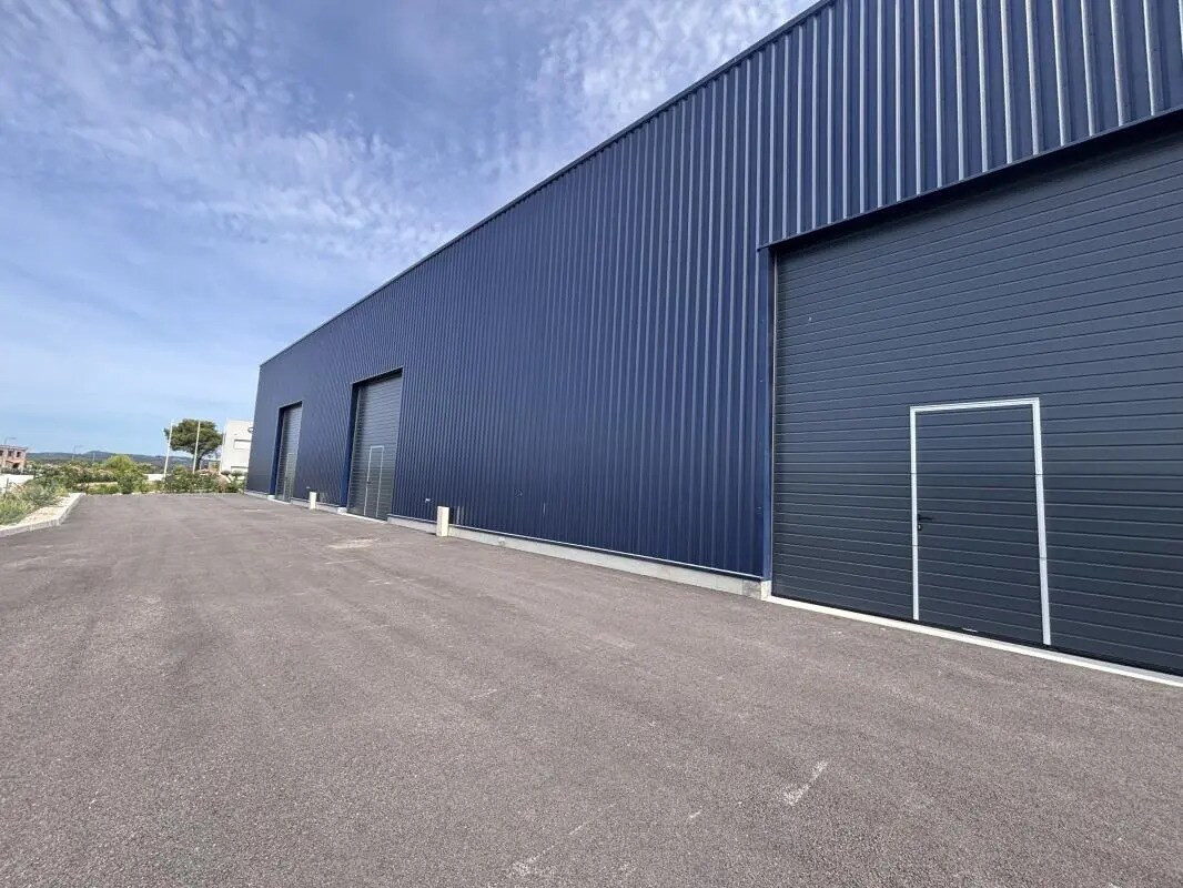 2 Rue René Dumont, Lambesc for lease Building Photo- Image 1 of 11