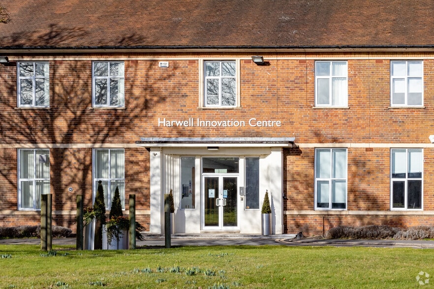 173 Curie Av, Didcot for lease - Building Photo - Image 2 of 7