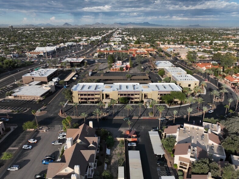 1111-1141 N El Dorado Pl, Tucson, AZ à vendre - Communauté Matterport - Image 2 de 10