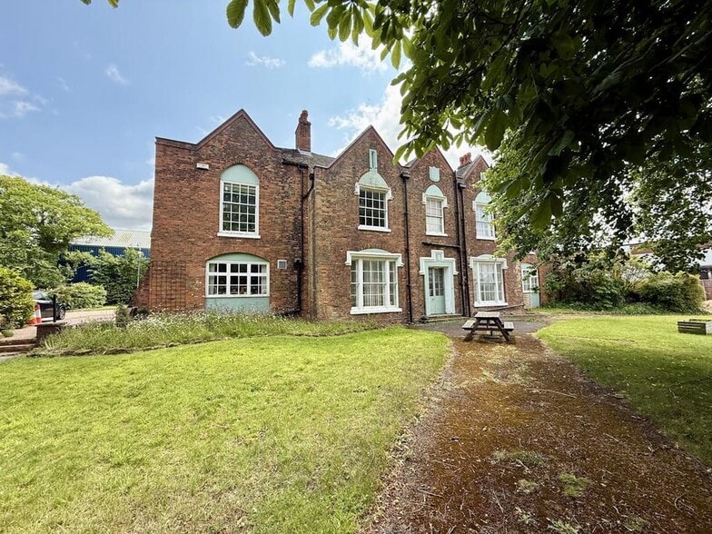 Redfern Rd, Birmingham à louer - Photo du bâtiment - Image 2 de 35