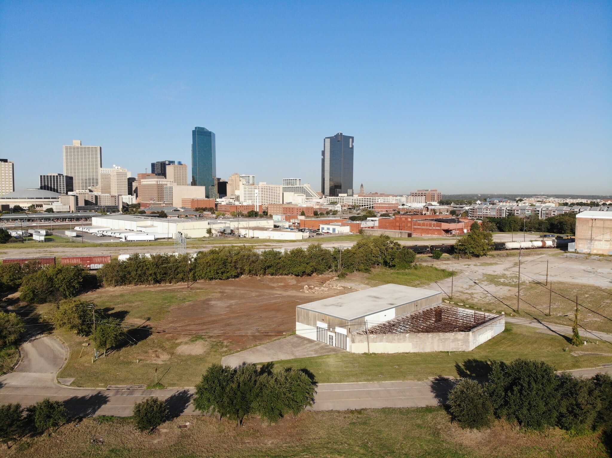 1008 E 11th St, Fort Worth, TX à louer Photo principale- Image 1 de 22