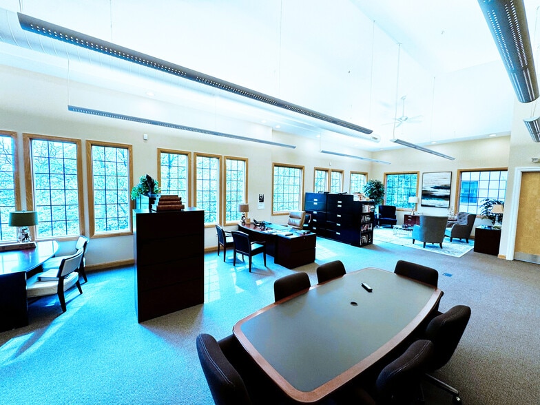 600 Stonehenge Pky, Dublin, OH for sale - Building Photo - Image 2 of 9