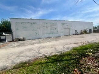 More details for 7704 W Hillsborough Ave, Tampa, FL - Flex for Lease