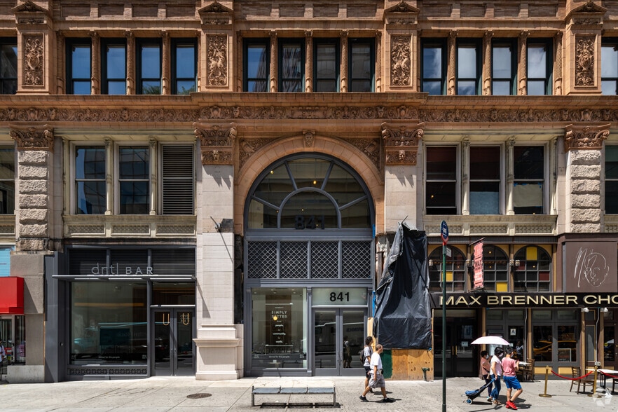 841 Broadway, New York, NY for lease - Building Photo - Image 2 of 3