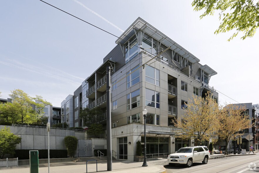 1125-1135 NW 9th Ave, Portland, OR for lease - Building Photo - Image 2 of 3