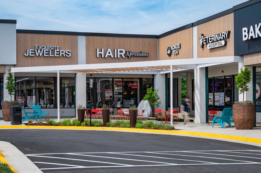 9521-9581 Braddock Rd, Fairfax, VA for lease - Building Photo - Image 3 of 12