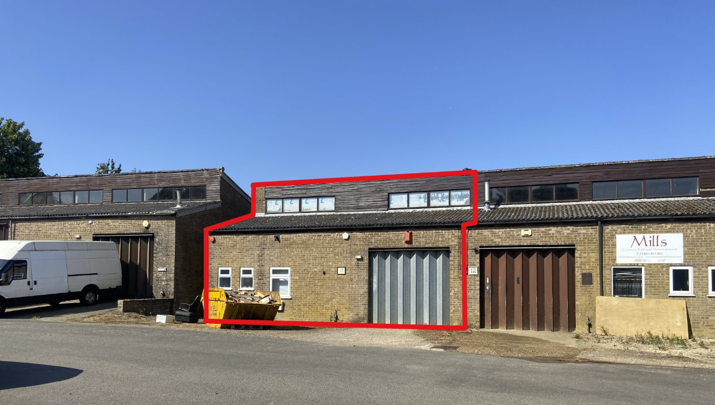 Northampton Rd, Litchborough for lease Primary Photo- Image 1 of 4