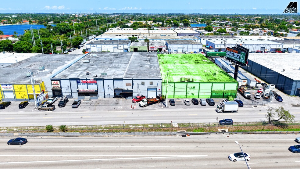 7435 W 20th Ave, Hialeah, FL à louer - Photo du bâtiment - Image 2 de 8