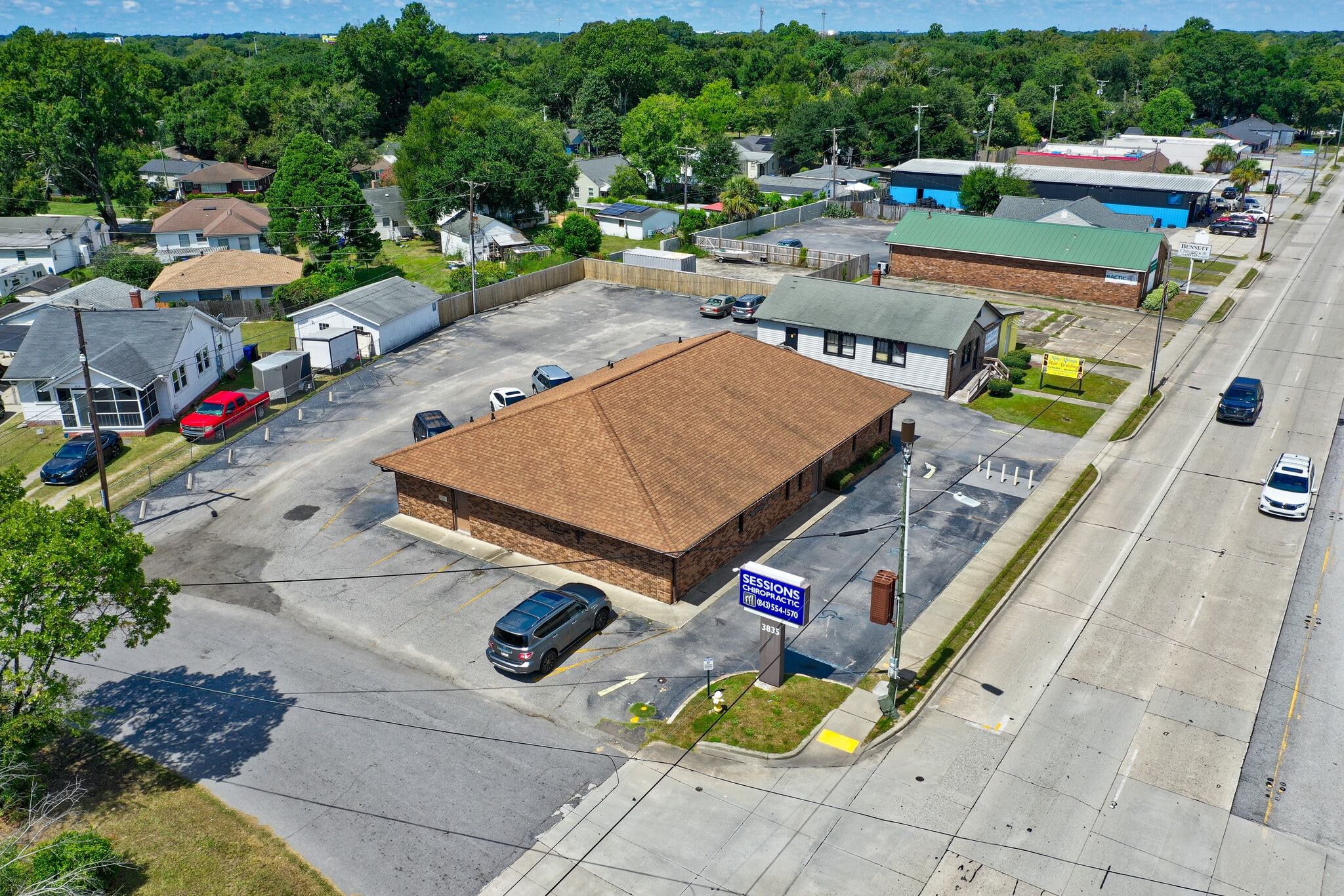 Stand Alone Building for Sale- N. CHS portfolio of 2 properties for sale on LoopNet.ca Primary Photo- Image 1 of 14