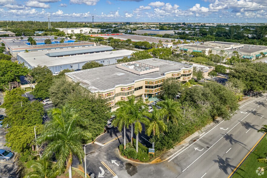 4577 N Nob Hill Rd, Sunrise, FL à louer - Aérien - Image 2 de 18