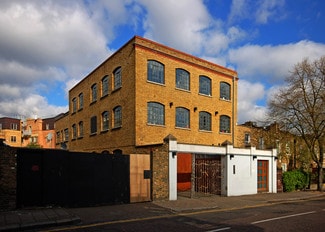 Plus de détails pour 1A Harmood St, Londres - Bureau à louer