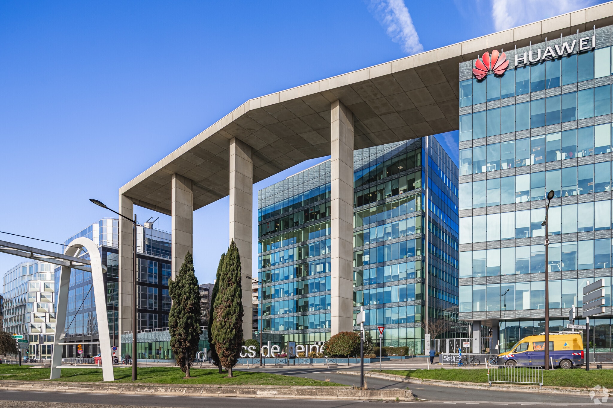 18 Quai Du Point Du Jour, Boulogne-Billancourt for lease Building Photo- Image 1 of 43