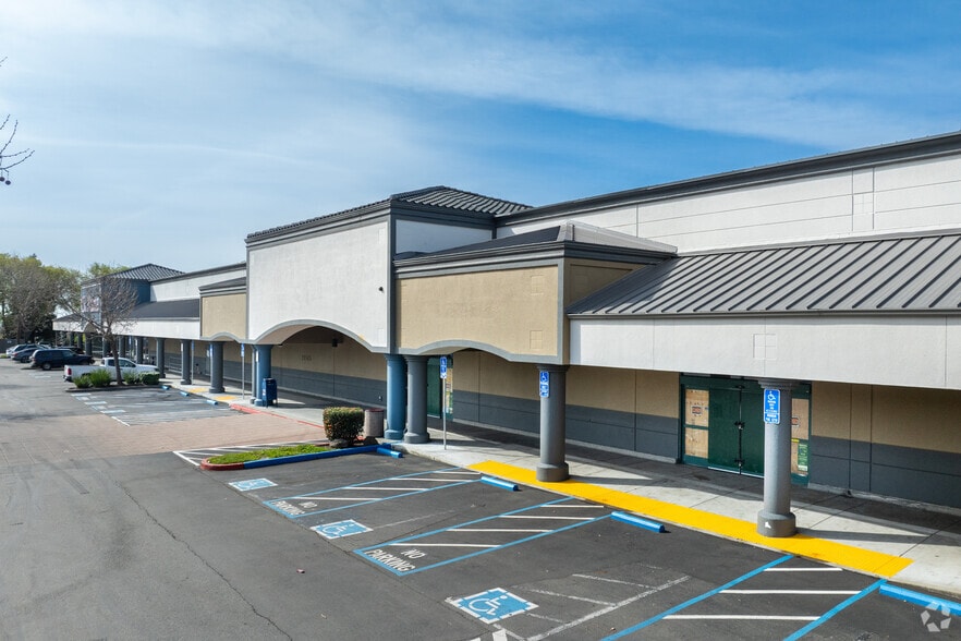 26905-26953 Mission Blvd, Hayward, CA for lease - Building Photo - Image 2 of 11