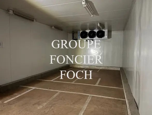 Flex in Saint-Genis-Laval for lease Building Photo- Image 1 of 9