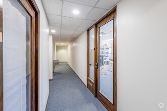 5001 Baum Blvd, Pittsburgh, PA for lease Interior Photo- Image 2 of 7