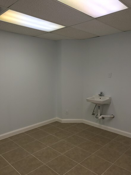 9801 Anderson Mill Rd, Austin, TX à vendre - Photo du bâtiment - Image 3 de 13