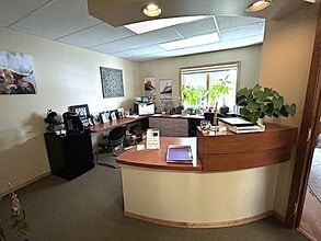 2305 Commerce Blvd, Mound, MN for lease Interior Photo- Image 2 of 7