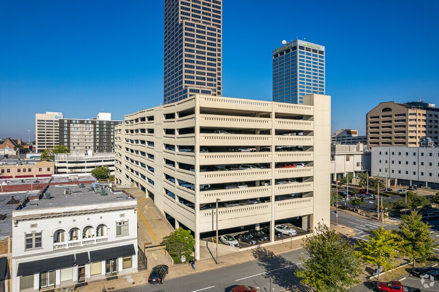 425 W Capitol Ave, Little Rock, AR for lease - Building Photo - Image 3 of 8