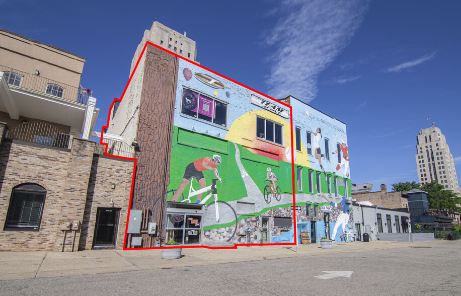 22 W Michigan Ave, Battle Creek, MI for sale - Building Photo - Image 2 of 19