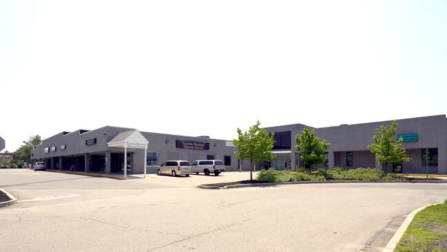 Plus de détails pour 1 Washington St, Taunton, MA - Bureau/Commerce de détail à louer