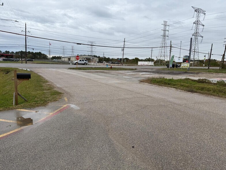 14915 FM 2100 Rd, Crosby, TX for sale - Building Photo - Image 2 of 21