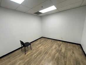 901 W Civic Center Dr, Santa Ana, CA for lease Interior Photo- Image 2 of 22