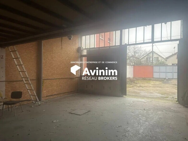 Industrial in Bezons for lease - Building Photo - Image 2 of 6