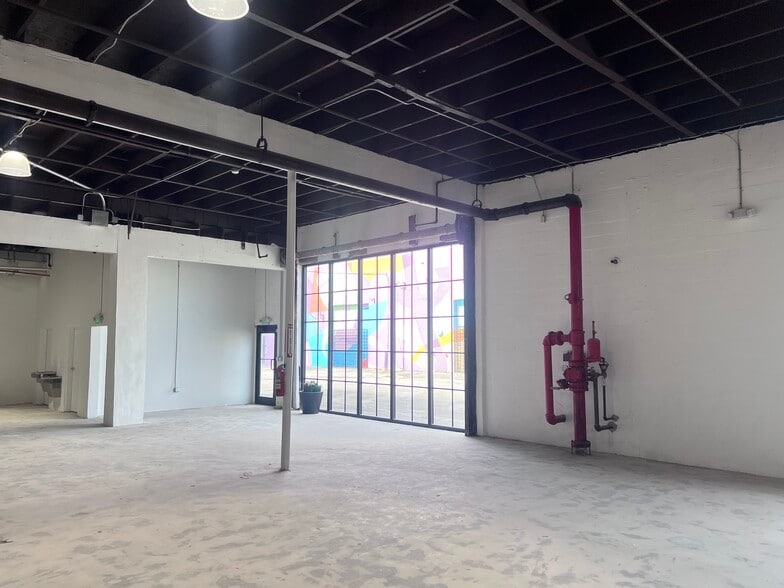 80 NW 72nd St, Miami, FL for lease - Interior Photo - Image 3 of 14