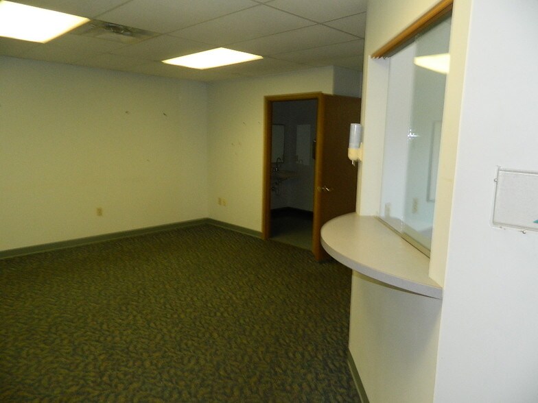 941 Menoher Blvd, Johnstown, PA à vendre - Photo du bâtiment - Image 3 de 14