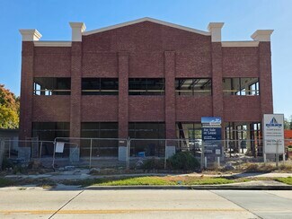 Plus de détails pour 425 S Woodland Blvd, Deland, FL - Bureau à louer